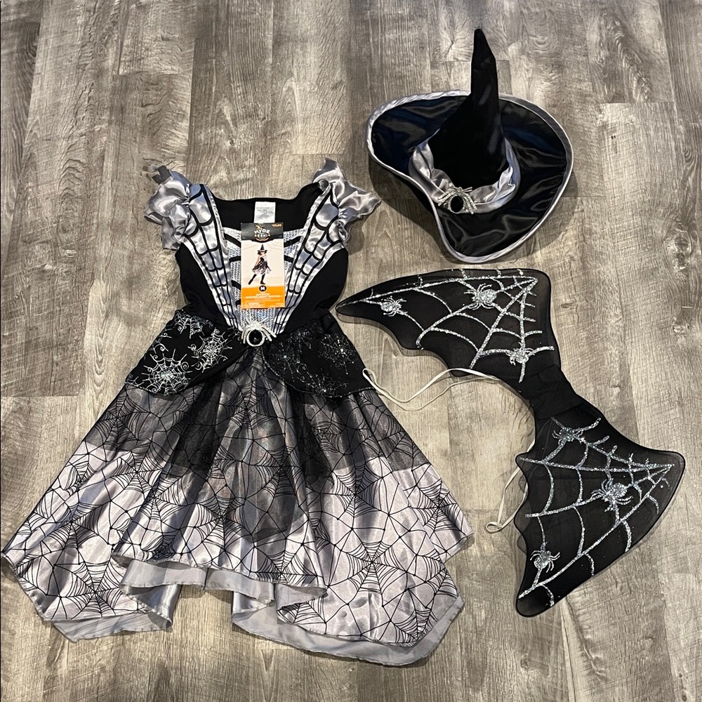 NWT Halloween moonlight witch costume 7-8yo girl